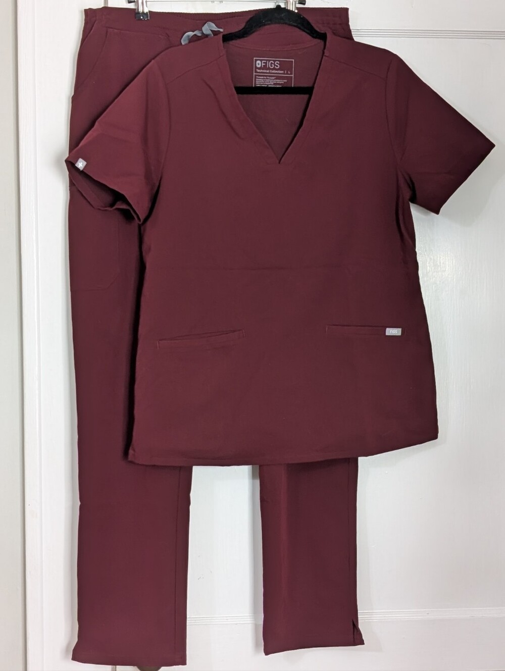 Figs Scrub Set Yola Slim Pants & Casma Top Women's Large Tall  - Burgundy